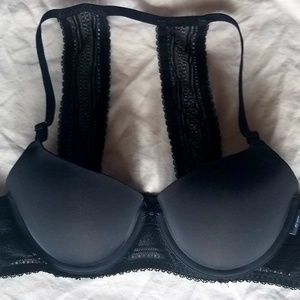 ☆Aerie 36B black bra with lace back